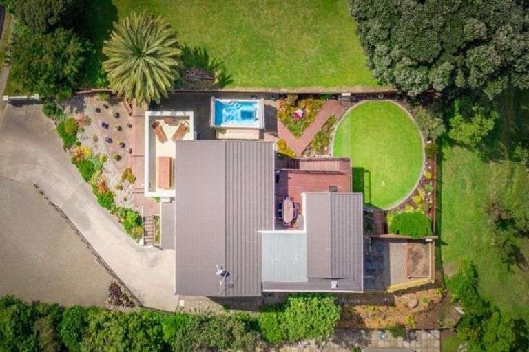 Photo of property in 8 Kohutuhutu Road, Raumati Beach, Paraparaumu, 5032