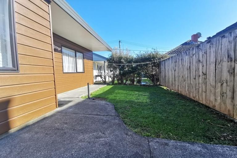 Photo of property in 35a Broderick Road, Johnsonville, Wellington, 6037