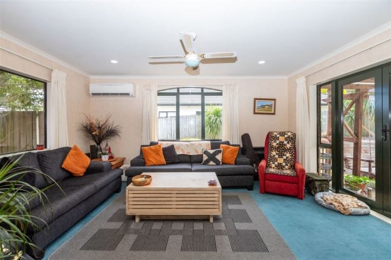 Photo of property in 1 Diomede Glade, Flagstaff, Hamilton, 3210