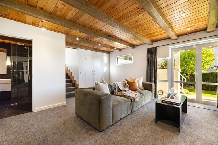 Photo of property in 497 Peninsula Road, Kelvin Heights, Queenstown, 9300