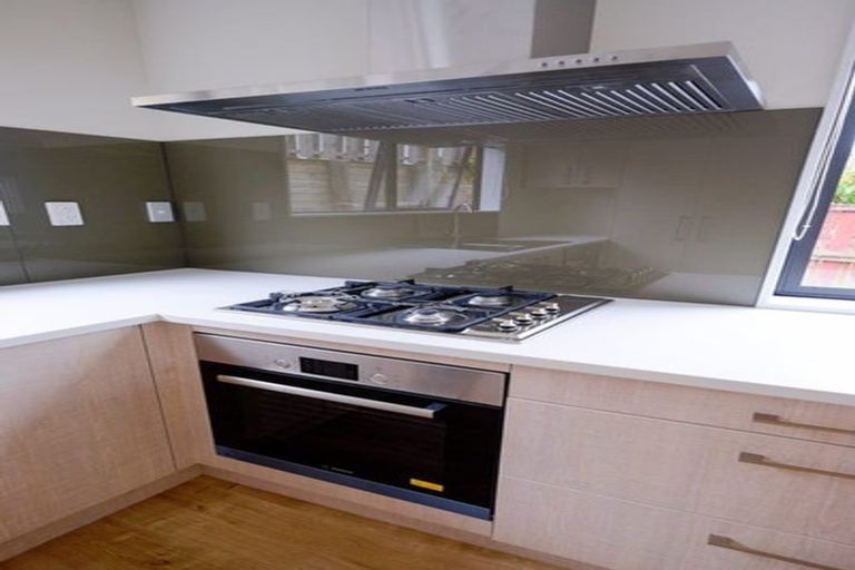 Photo of property in 50 Kennedy Avenue, Forrest Hill, Auckland, 0620