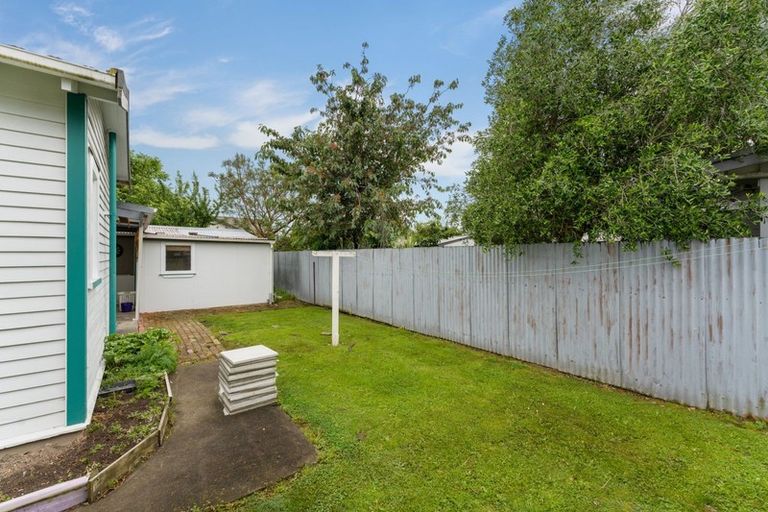 Photo of property in 83 Wood Street, Takaro, Palmerston North, 4410