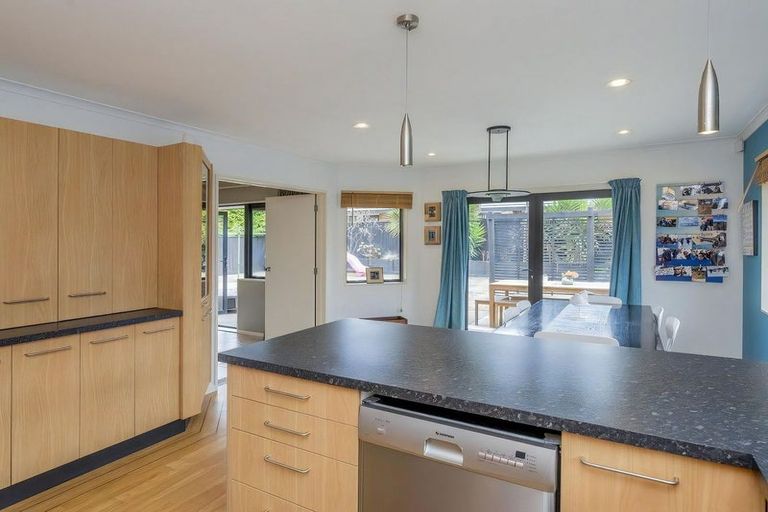 Photo of property in 46 Campion Road, Waikanae Beach, Waikanae, 5036