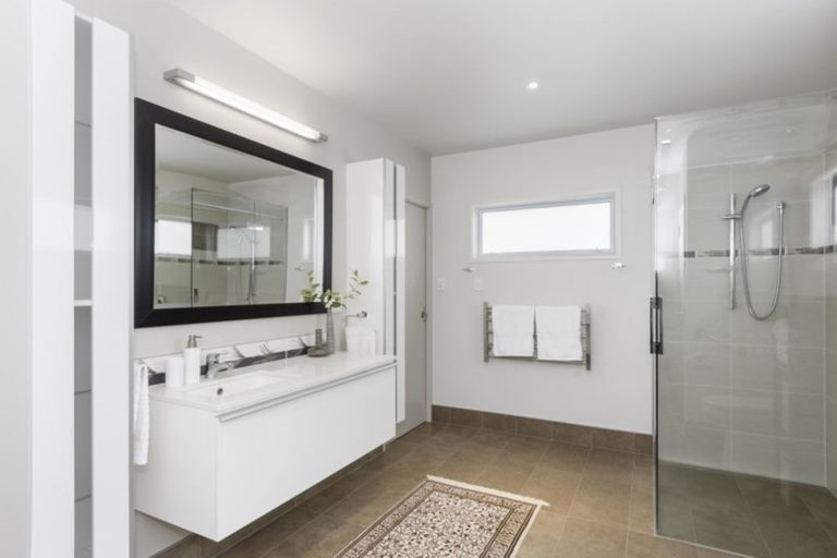 Photo of property in 122 Kings Avenue, Matua, Tauranga, 3110