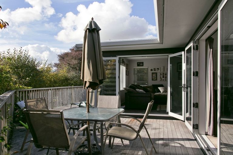 Photo of property in 132 Richmond Avenue, Richmond Heights, Taupo, 3330