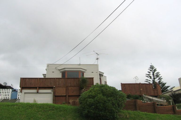 Photo of property in 10 Middleton Road, Paraparaumu Beach, Paraparaumu, 5032