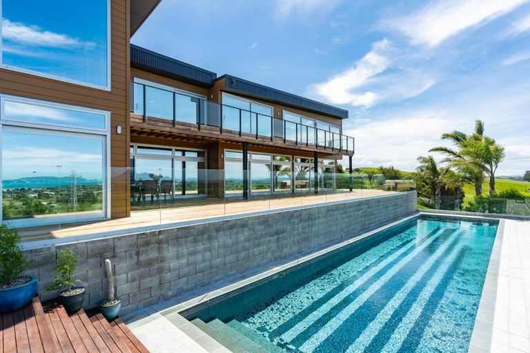 Photo of property in 183 Sandford Road, Ruakaka, Whangarei, 0171