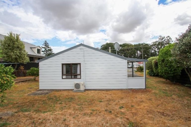 Photo of property in 50 Shakespeare Street, Leamington, Cambridge, 3432