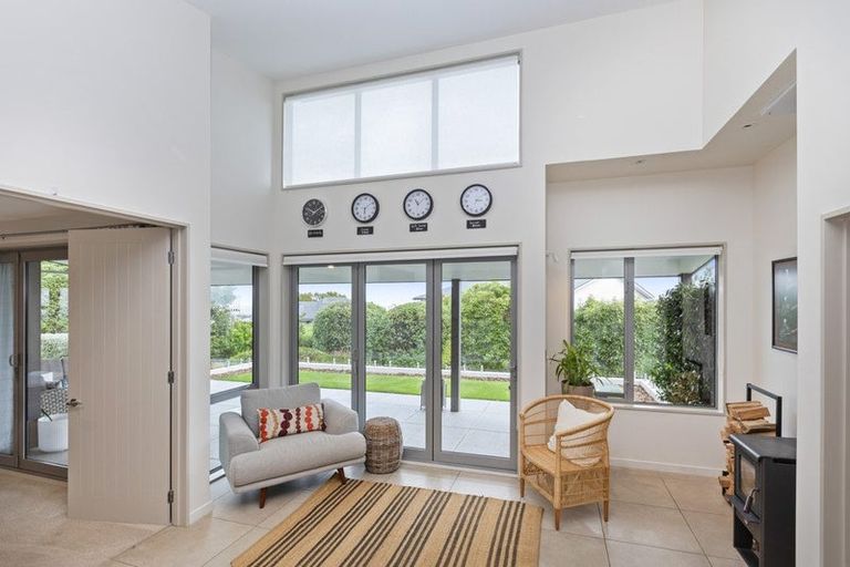 Photo of property in 11 Stonewall Place, Huntsbury, Christchurch, 8022