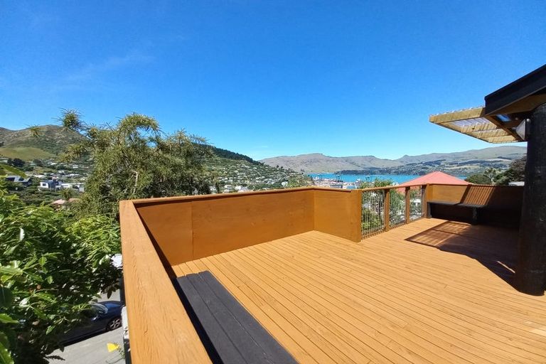 Photo of property in 35 Ticehurst Road, Lyttelton, 8082