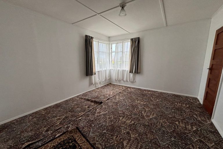 Photo of property in 47 Goldsmith Crescent, Levin, 5510