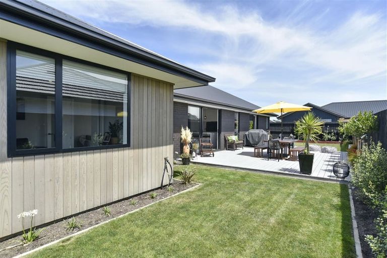 Photo of property in 22 Selfe Crescent, Burwood, Christchurch, 8083