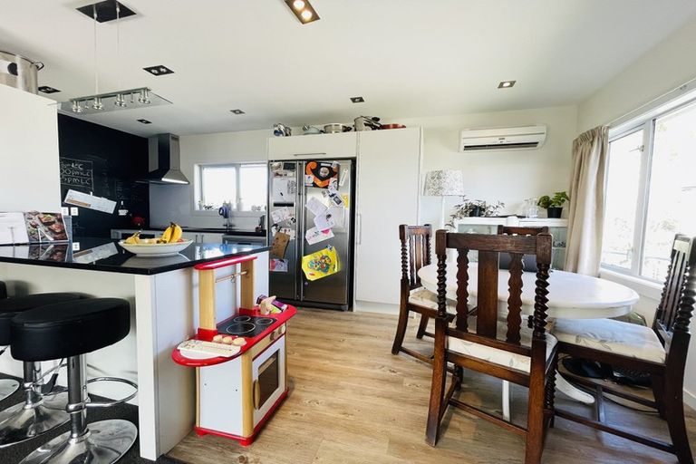 Photo of property in 272 Burwood Road, Burwood, Christchurch, 8083