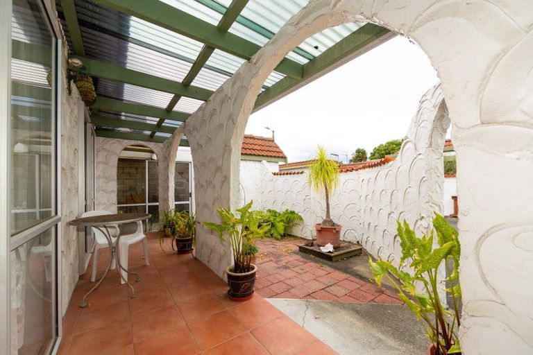 Photo of property in 10/283 Taradale Road, Pirimai, Napier, 4112