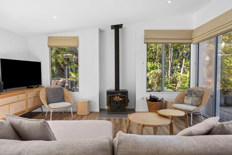 Photo of property in 4 Cederman Drive, Kaiteriteri, Motueka, 7197