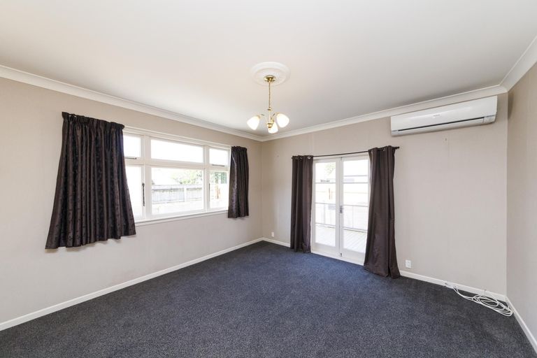 Photo of property in 61 Ferguson Street, Awapuni, Palmerston North, 4412
