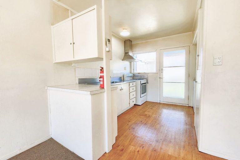 Photo of property in 28 Landscape Road, Papatoetoe, Auckland, 2025