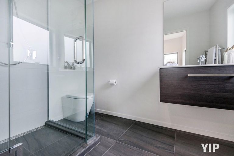 Photo of property in 3 Salmont Place, Kelburn, Wellington, 6012