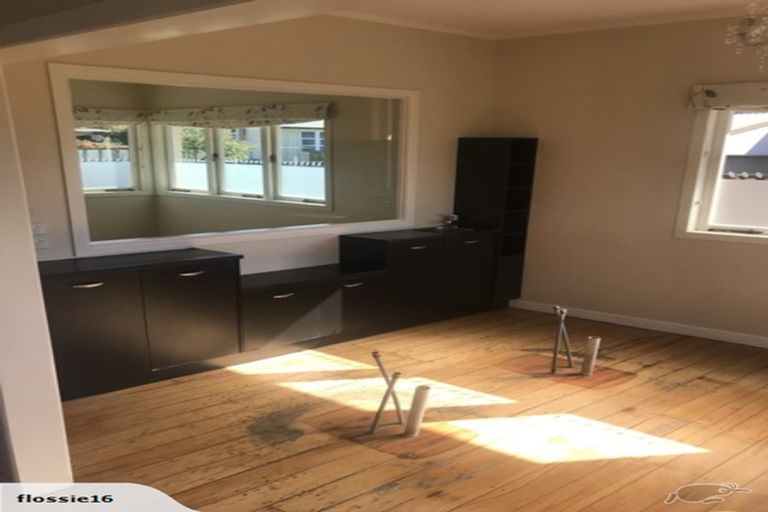 Photo of property in 65 Alpha Street, Cambridge, 3434