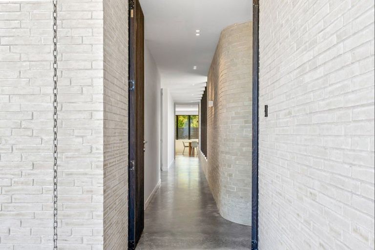 Photo of property in 7 Kewini Grove, Matakana, 0985