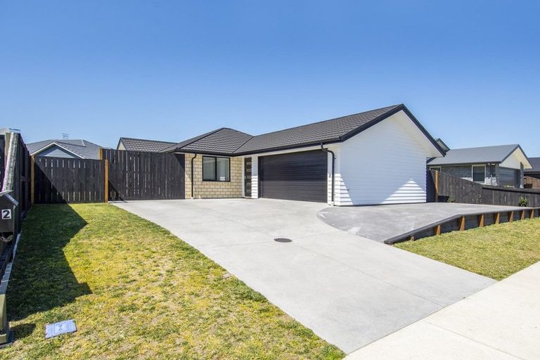 Photo of property in 2 Kotiate Street, Papamoa Beach, Papamoa, 3118