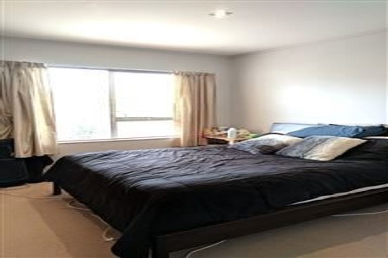 Photo of property in 1/164 Nile Road, Milford, Auckland, 0620