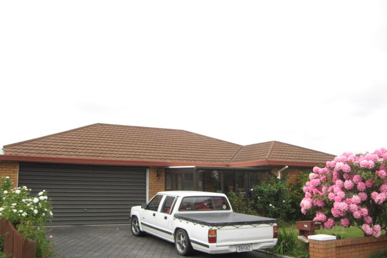 Photo of property in 19b Sheraton Place, Redwood, Christchurch, 8051