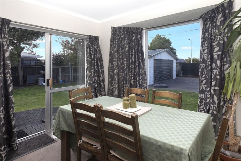 Photo of property in 70 Kennedys Bush Road, Halswell, Christchurch, 8025