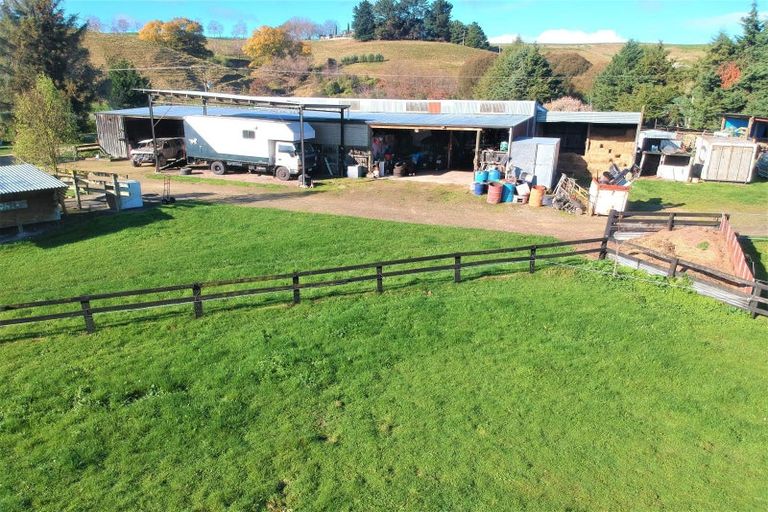 Photo of property in 2966 State Highway 2, Waipukurau, 4281