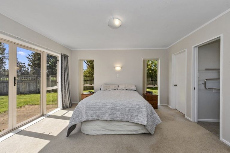 Photo of property in 17 Halcione Close, Flagstaff, Hamilton, 3210