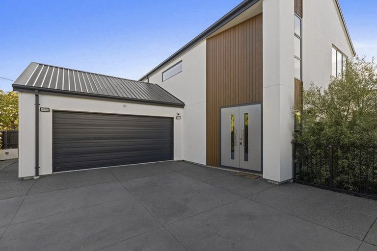Photo of property in 129 Saint Albans Street, St Albans, Christchurch, 8014
