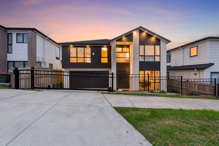 Photo of property in 3 Tiro Street, Flat Bush, Auckland, 2019