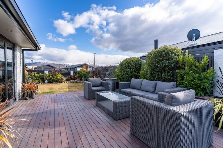 Photo of property in 11 Lakeland Avenue, Twizel, 7901