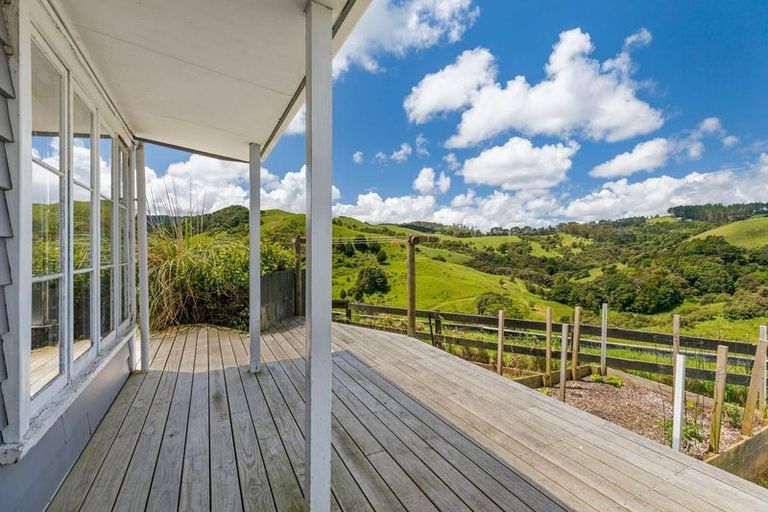 Photo of property in 3050 Kaipara Coast Highway, Glorit, Warkworth, 0984