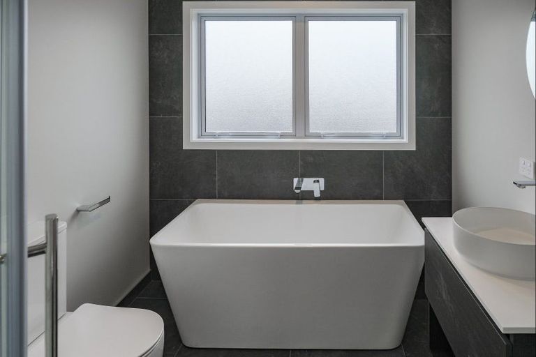 Photo of property in 3b Poroporo Way, Wharewaka, 3330