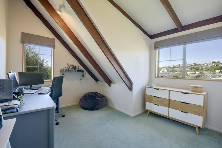 Photo of property in 16 Donald Street, Stanmore Bay, Whangaparaoa, 0932