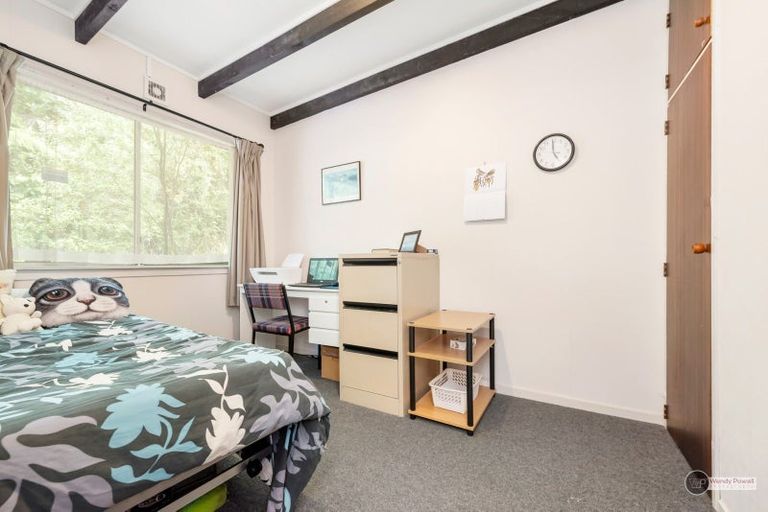 Photo of property in 28 Deller Grove, Silverstream, Upper Hutt, 5019