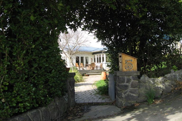 Photo of property in 5 Saint Vincent Terrace, Cashmere, Christchurch, 8022