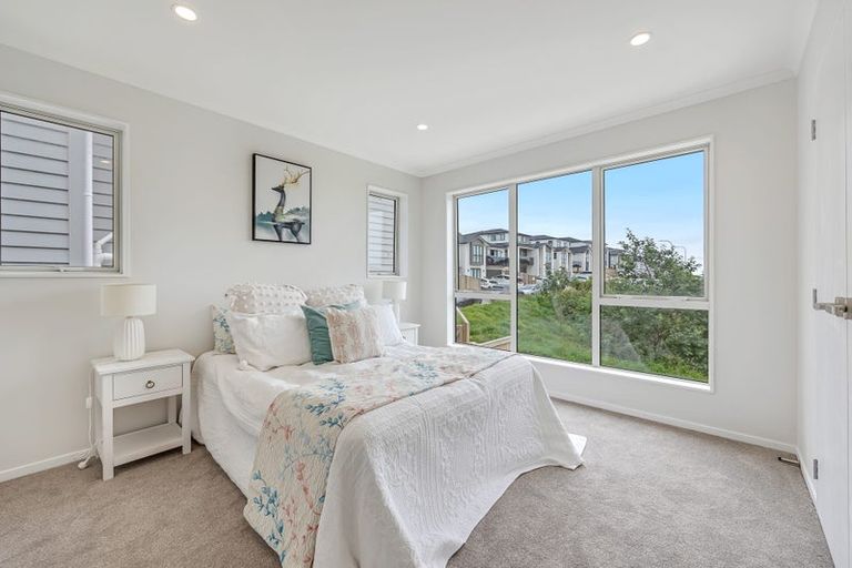 Photo of property in 3 Pae Lane, Flat Bush, 2019