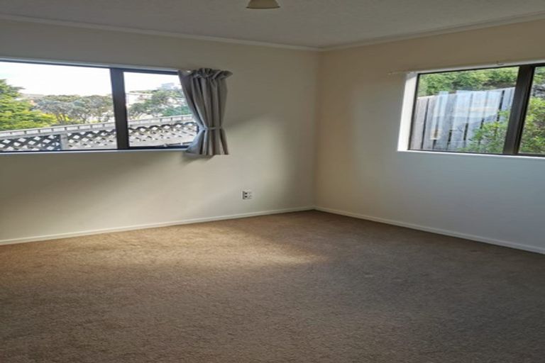 Photo of property in 29 Nalanda Crescent, Broadmeadows, Wellington, 6035
