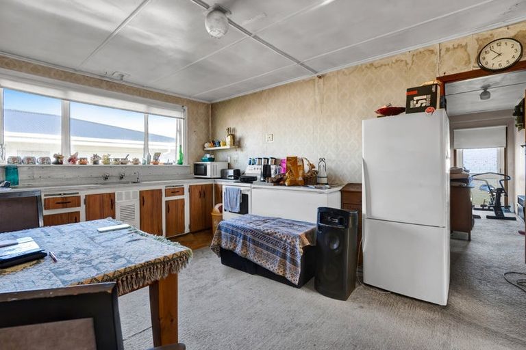 Photo of property in 139 Tasman Street, Opunake, 4616