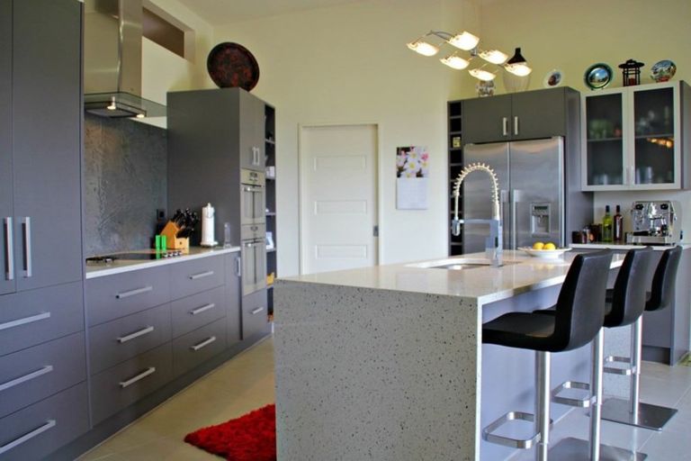 Photo of property in 84 Howden Street, Te Anau, 9600