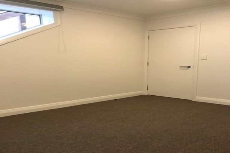 Photo of property in 147 Tasman Street, Mount Cook, Wellington, 6021