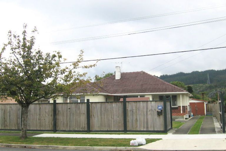 Photo of property in 91 Fraser Crescent, Elderslea, Upper Hutt, 5018