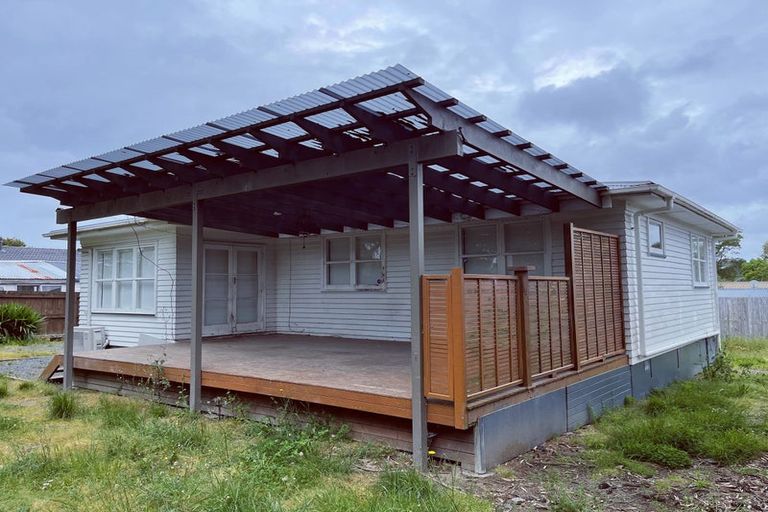 Photo of property in 84 Universal Drive, Henderson, Auckland, 0610