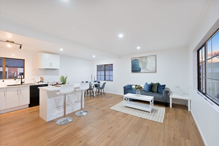 Photo of property in 13 Elisa Lane, Ranui, Auckland, 0612