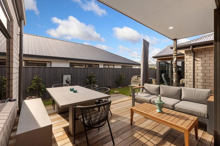 Photo of property in 3 Picadilly Avenue, Casebrook, Christchurch, 8051