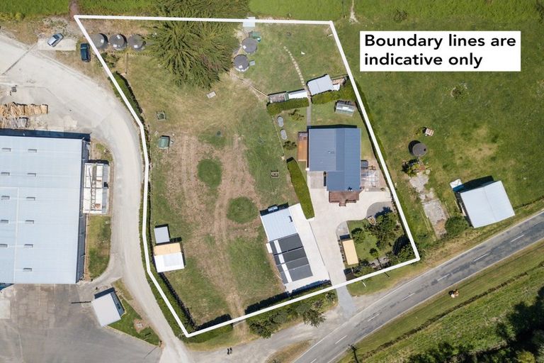 Photo of property in 151 Te Horo Beach Road, Te Horo, Otaki, 5581