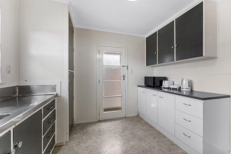 Photo of property in 1/42 Wallace Road, Papatoetoe, Auckland, 2025