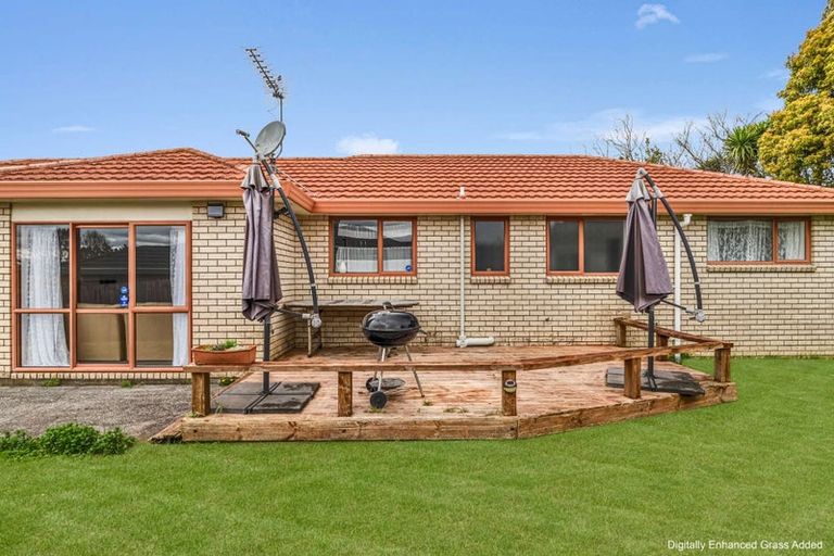 Photo of property in 10 Marblewood Grove, Pukekohe, 2120